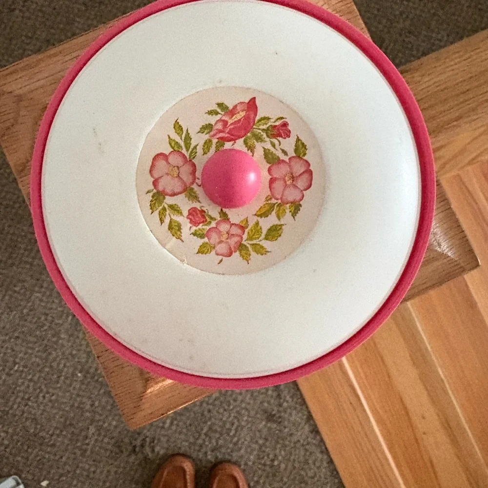 White and Pink Floral Lidded Powder Dish